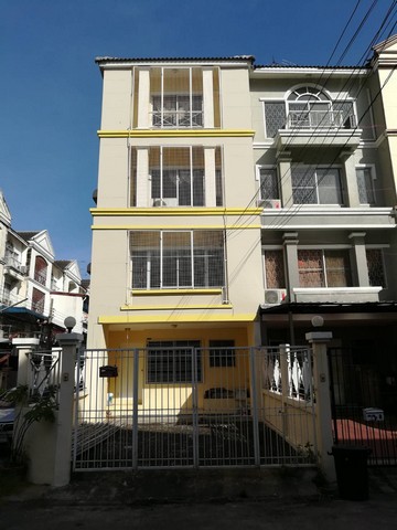 ให้เช่าทาวน์เฮ้าส์ 4ชั้น รีโนเวทใหม่ ซอยวชิรธรรมสาธิต สุขุมวิท101