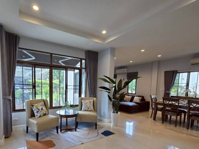 ให้เช่าบ้านเดี่ยวเศรษฐสิริบางนา100ตร.ว4นอน3น้ำแอร์เฟอร์ครบเช่า650