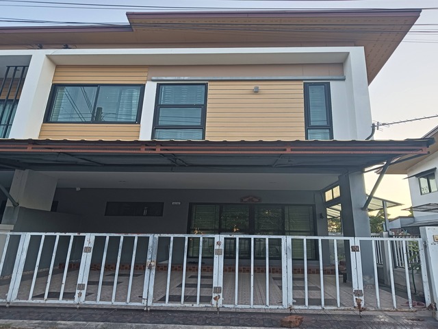 ให้เช่าทาวน์โฮม หมู่บ้าน the perfect home town