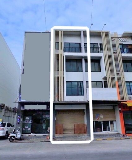 หน้านิคม ติดถนนใหญ่ ซ.ฉลองกรุง 24-35 ตลาดนครฉลองกรุง500ม.
