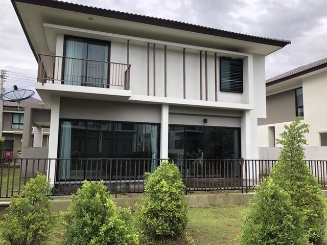 ให้เช่าบ้าน เพลินจิต คอลลิน่า สันกำแพง 90 ตร.วา