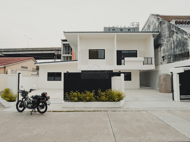 ขายบ้านเดี่ยวหลังมุม 60 ตรว. พัฒนาการ 12 ใกล้ทางด่วน เอกมัย ทองหล
