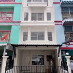 ให้เช่าบ้าน Townhome 4 ชั้น Renovateใหม่ พร้อมเช่าเฟอร์ครบ