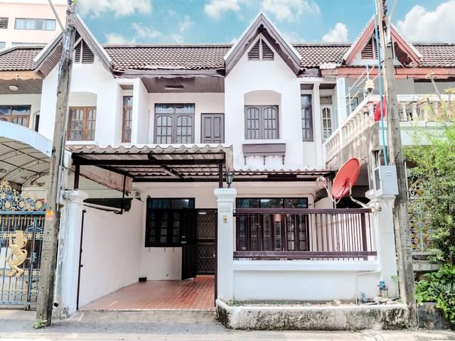 ให้เช่าทาวน์โฮม 2 ชั้น 25.5 ตร.ว. ซอยประชาราษฎร์บำเพ็ญ 20 ห้วยขวา