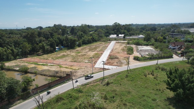 ที่ดินจัดสรร แม่โจ้ สันทราย เชียงใหม่ เหมาะสร้างบ้าน วิวภูเขา