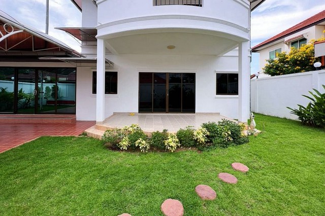 ขายบ้านเดี่ยว 2 ชั้น หมู่บ้าน Royal View Village
