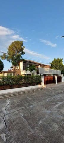 บ้านเดี่ยวหลังใหญ่ 2 ชั้น พร้อมเข้าอยู่ โครงการ ซีรีนเลค แม่เหีย