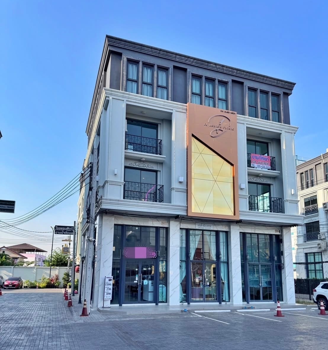 เซ้งร้านเสริมสวย อ่อนนุช 41 ริมถนน หน้าโครงการ The Master
