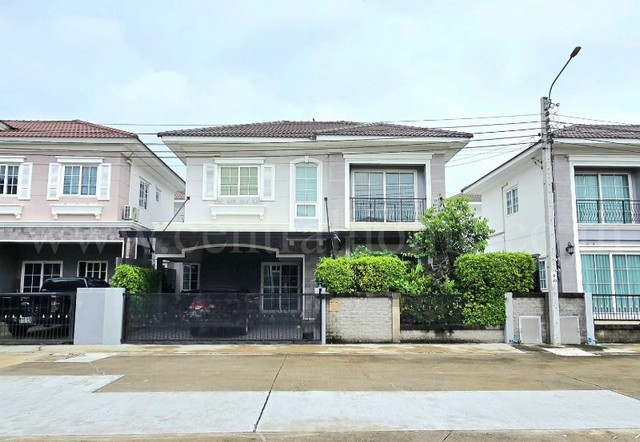 ให้เช่า บ้านแฝด โกลเด้น นีโอ แจ้งวัฒนะ – เมืองทอง ถูกสุดในโครงการ
