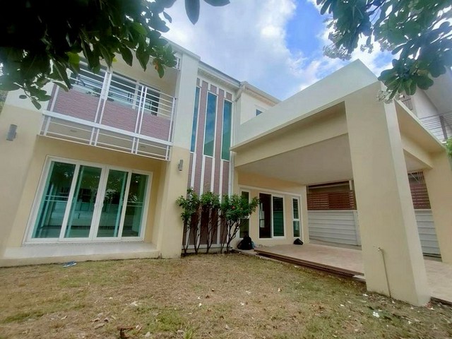 บ้านเดี่ยว 2 ชั้น หลังใหญ่ ไม่เคยเข้าอยู่ บรรยากาศร่มรื่น สุเทพ