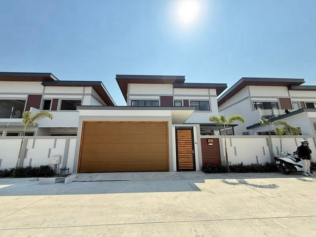 ขาย Zensiri Midtown Villas เซนสิริ มิดทาวน์ วิลล่า ชลบุรี