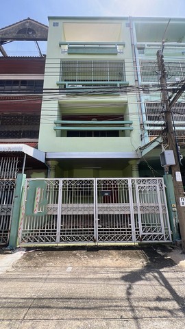 ขายทาวน์เฮ้าส์ 4ชั้น ทำเลดี แหล่งชุมชน ย่านเศรษฐกิจ ถ.สุขุมวิท