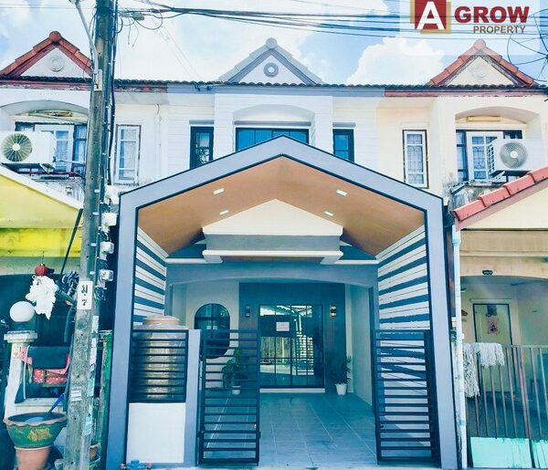หมู่บ้านเคซี รามอินทรา 3 บ้านสวย รีโนเวทใหม่ทั้งหลัง พร้อมเข้าอยู