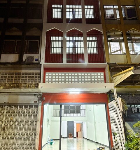 สวนสยาม อาคาร 3.5 ชั้น 3 เดอะมอลล์ บางกะปิ นิด้า ซอยเสรีไทย 44-52