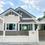 ขายบ้าน อยู่สบาย ขนาด 37.4 ตร.วา บ้านแฝด ทำเลทองติดถนนใหญ่