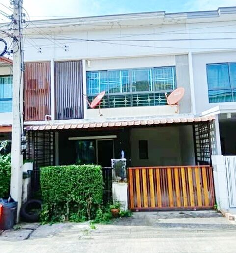 ให้เช่าทาวน์เฮาส์ 2 ชั้น ทำเลบรมราชชนนี สาย ม.มหิดล ศาลายา 900 ม