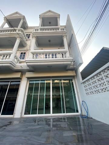 ให้เช่าทาวน์โฮม 3 ชั้น 250 ตร.ม. ซอยประชาราษฎร์บำเพ็ญ แอร์ครบทุกห