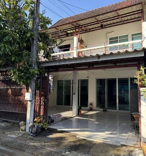ให้เช่าทาวเฮ้าส์ 2 หลัง (ทะลุกัน) 2 ชั้น ซอยรามอินทรา 34 ติดเลียบ
