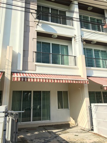 ให้เช่าทาวโฮม3ชั้น ใกล้แม็คโคร สาขากัลพฤกษ์ และใกล้เดอะมอลล์ ท่