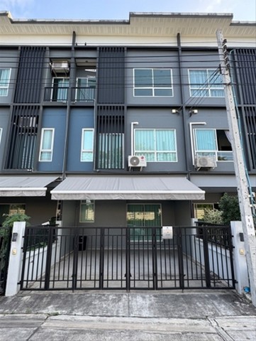 3 ห้องนอน 3 ห้องน้ำ 2 ที่จอดรถ โครงการ สัมมากร อเวนิวสุวรรณภูมิ