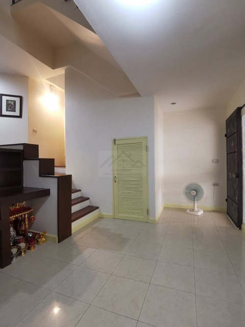 ให้เช่าทาวน์โฮม 3 ชั้น 3 ห้องนอน บ้านกลางเมือง รัชดา-เหม่งจ๋าย1