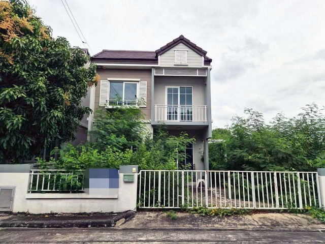 ขายทาวน์เฮ้าส์ หมู่บ้านเดอะวิลเลจ กาญจนาภิเษก-ราชพฤกษ์ นนทบุรี