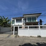 ให้เช่า บ้านเดี่ยว 2 ชั้นทำเลดี ใกล้ทุกความสะดวก เฟอร์ครบจอดรถได้