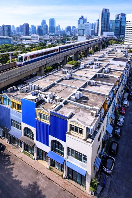 BTSปุณณวิถี 600ม. บน Skywalk อุดมสุข 800ม. 520ตร.ม. ใหญ่มาก 8นอน