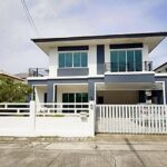 ให้เช่าบ้านเดี่ยวหลังใหญ่2ชั้นเดียวบ่อวิน จดบริษัทได้ เฟอร์นิเจอร