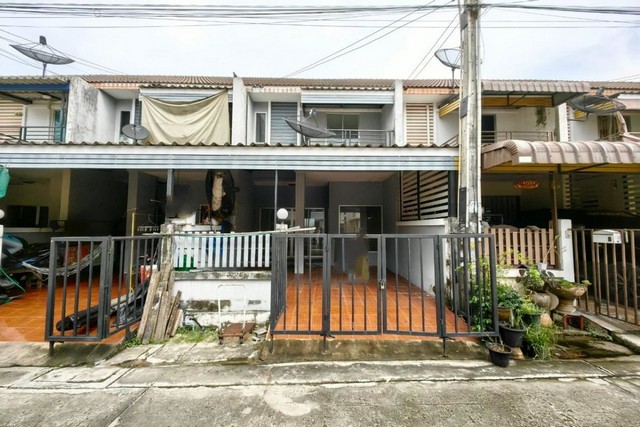 ขายทาวน์เฮ้าส์ โครงการ บ้านสวนกษิรา ศรีราชา จังหวัดชลบุรี