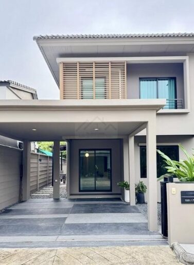 ให้เช่าบ้านเดี่ยว 2 ชั้น Areeya Como Botanica บางนา 1