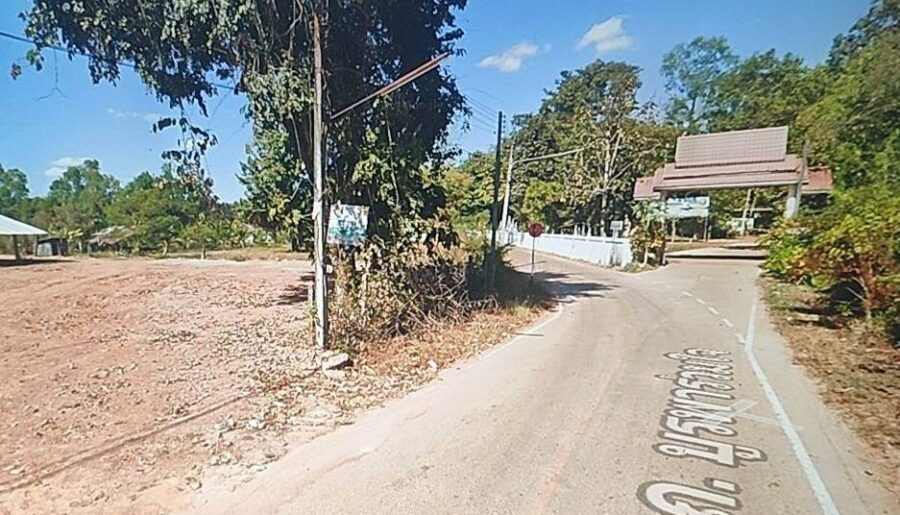 ขายที่ดินเปล่า 3-3-50 ไร่ ติดถนนบูรพาร่วมใจ อ.พรเจริญ จ.บึงกาฬ
