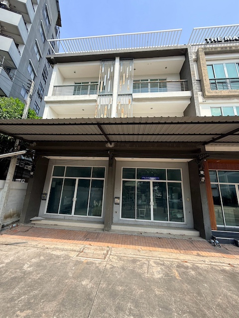 BH3891 ให้เช่าอาคารพาณิชย์ 3 ชั้นใหม่ 2 คูหา เสนา อเวนิว บางกะดี