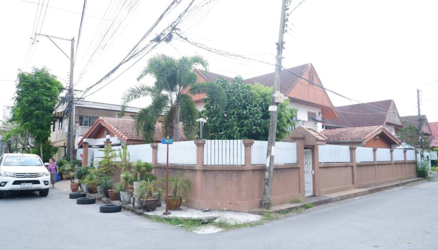 ให้เช่าบ้านเดี่ยว 2 ชั้น หมู่บ้านชื่นกมลนิเวศน์4 รามอินทรา60