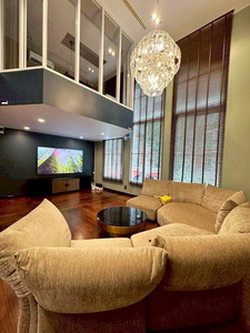 ขายโครงการบ้านกลางกรุง ทองหล่อ ใจกลางทองหล่อ Newly Renovated