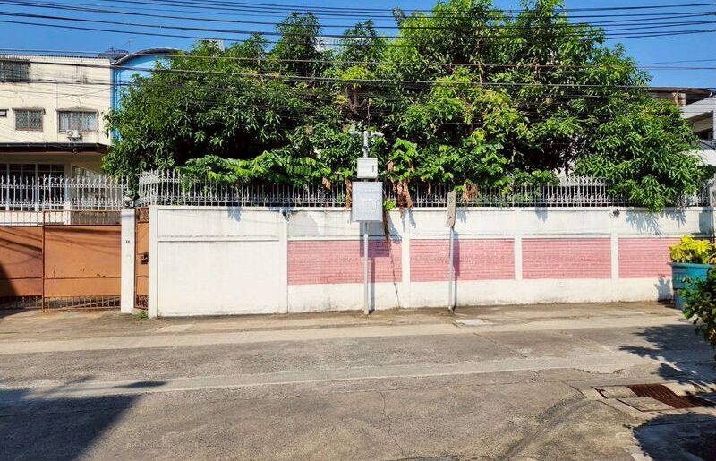 ขายที่ดินทำเลดีซอยรามคำแหง 8 แยก 8 รถไฟฟ้า BTS รามคำแหงอยู่ปากซอย