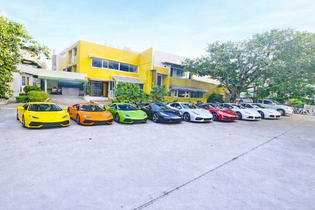 ใกล้ MRTให้เช่า Showroom ร้านอาหาร พื้นที่ทำธุรกิจ อโศก-สุขุมวิท