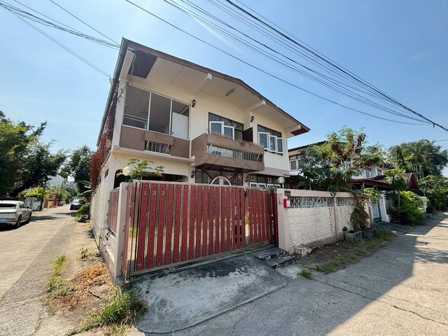 ขายบ้านเดี่ยว 2 ชั้นหลังมุม ลาดพร้าว109 ใกล้เดอะมอลล์บางกะปิ