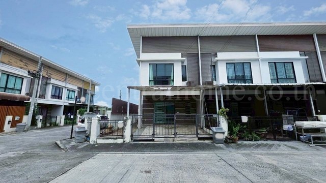 ขายด่วน ทาวน์โฮม โมดิ วิลล่า บางนา – ซอยเอแบค หลังมุม