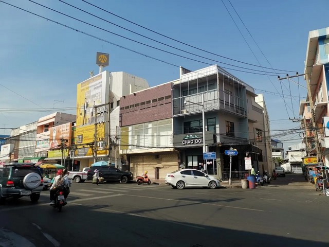 ขาย อาคารพาณิชย์ พร้อมโกดังชั้นเดียว เมืองสุรินทร์