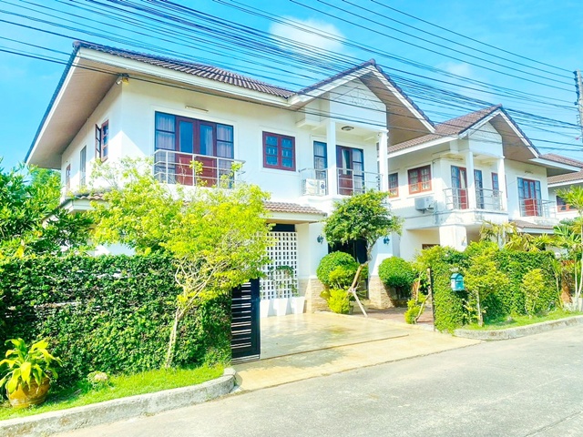 คฤหาสน์ 3-4นอน ตลาดสดบ้านพรุ 1กม. หาดใหญ่ 4แอร์ ถ.กาญจนวนิช