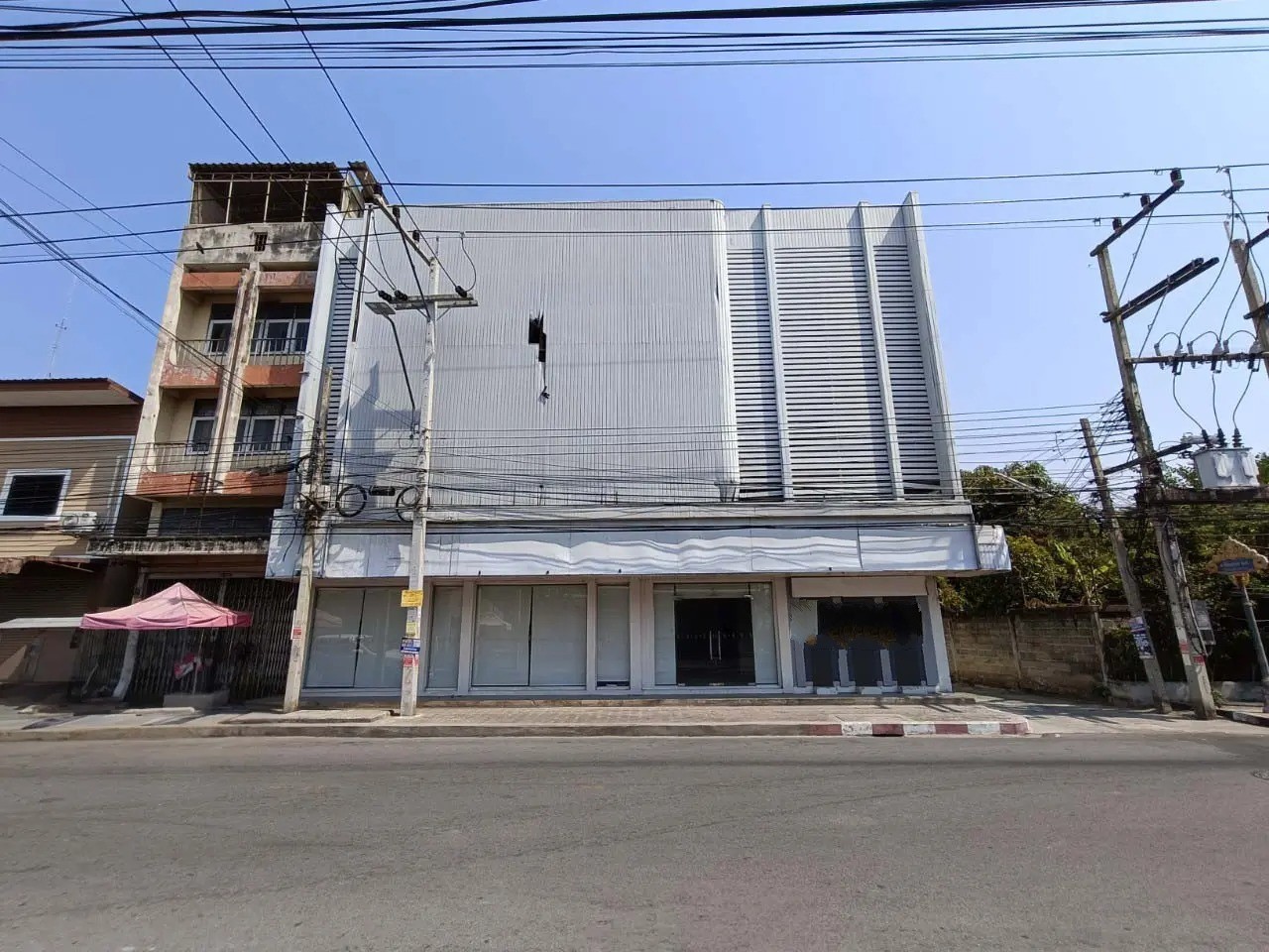 ขาย สำนักงาน เพชรบุรี ถนนดำเนินเกษม ราคาโปรโมชั่น ลดพิเศษ