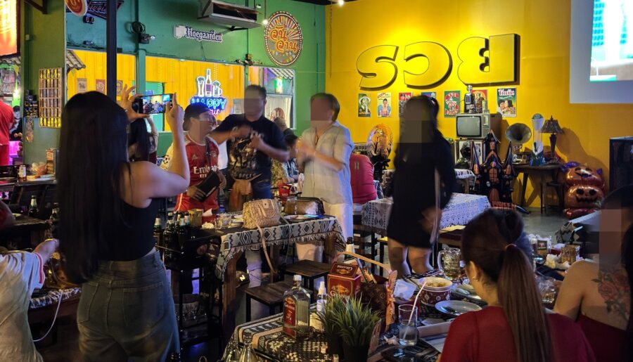 เซ้งร้านสวยๆ พระราม 5 ถนนนครอินทร์ เหมาะมากสำหรับ ร้านอาหาร +บาร
