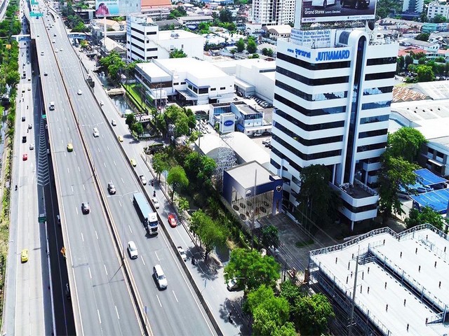 ให้เช่าสำนักงานในอาคารจุฑามาศ พร้อมที่จอดรถ บนถนนวิภาวดีรังสิต