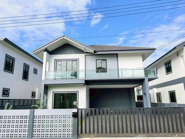 บ้านเดี่ยวหลังใหญ่ 2 ชั้น เฟอร์ครบ พื้นที่กว้าง อยู่สบาย สันทราย