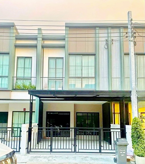 พร้อมเฟอร์ฯ พหลโยธิน บ้าน 2นอนใกล้สายไหมอเวนิว 800 ม. 28 ตร.ว.