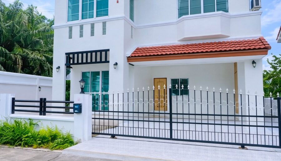 เจพาร์ค ศรีราชา 500 ม. บ้านหรู 2ชั้น 3นอน 100 ตร.ว.ทำเลศรีราชา