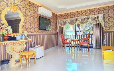 โรงแรมสไตล์รีสอร์ท บรรยากาศร่มรื่น ใจกลางเมืองลำปาง