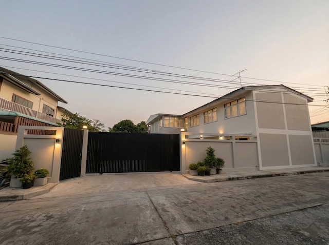 BH3942 ให้เช่าบ้านเดี่ยว ประชานิเวศน์2ที่ดินใหญ่ 159 ตร.วา บ้าน 2