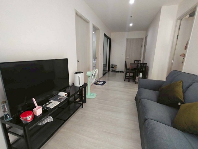 Life asoke 2beds condo for rent